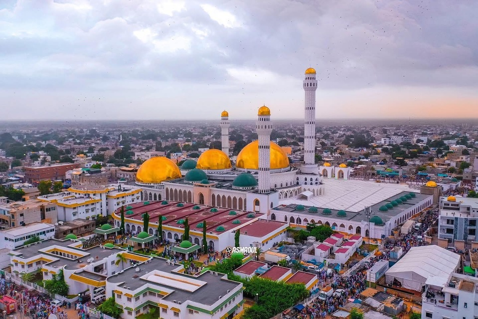 GAMOU 2025 : Tollé autour des emballages commerciaux floqués de photos de guides religieux GAMOU 2025 : Tollé autour des emballages commerciaux floqués de photos de guides religieux