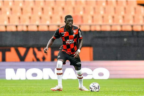 Formose Mendy du FC Lorient vers Watford