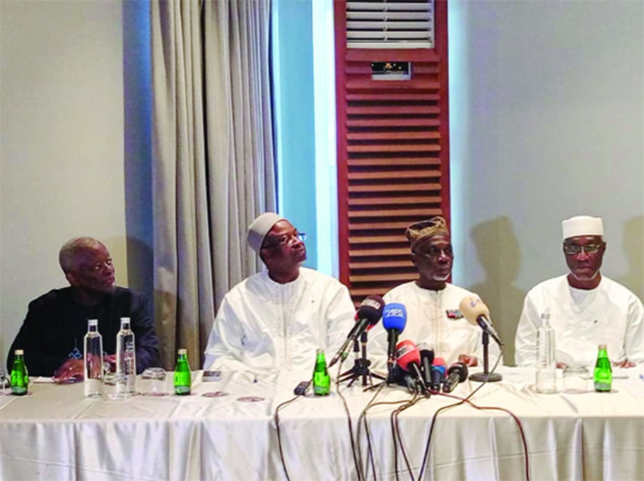CEREMONIE D’HOMMAGE POUR MARQUER LES 90 ANS DU PRESIDENT ABDOU DIOUF : Des témoignages élogieux sur un serviteur de la République aux qualités humaines et professionnelles exceptionnelles