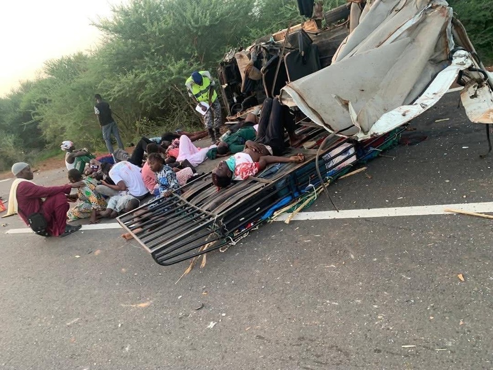 20 victimes dans un accident de la circulation, 5 morts. 8 admis aux urgences 20 victimes dans un accident de la circulation, 5 morts. 8 admis aux urgences