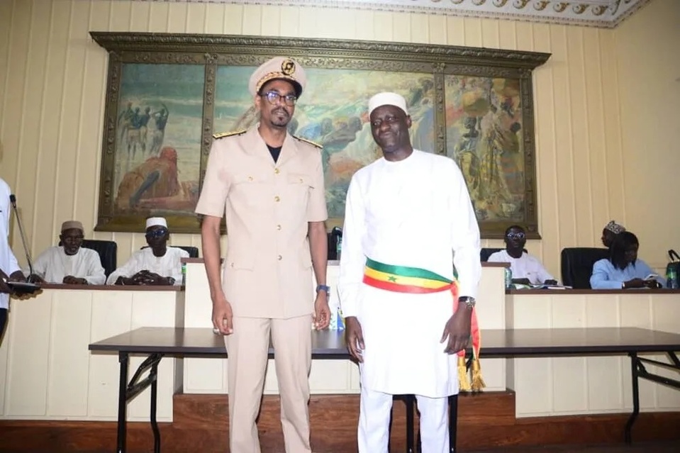 Ville de Dakar : du monde à la passation de service