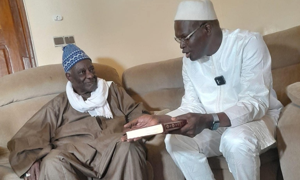 Khalifa parle de perte d’un intellectuel éminent