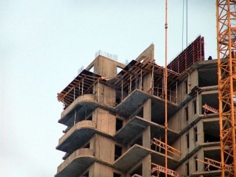 Immeuble en construction de 10 étages au Point-E : un ouvrier tombé et meurt