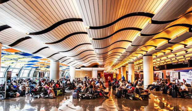 SAISIE DE HASCHICH À L’AIBD : Un trafiquant étranger arrêté avec 32,7 kg éparpillés dans deux valises