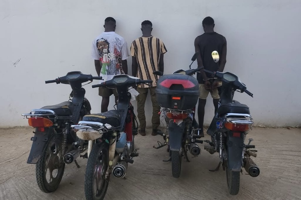 Vols de motos "Jakarta" à Kaolack : 3 personnes arrêtées Vols de motos "Jakarta" à Kaolack : 3 personnes arrêtées