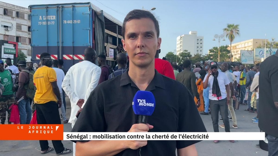 MANIFESTATION CONTRE LA CHERTE DE L’ELECTRICITE : Noo Lank fixe un ultimatum d’un mois à l’Etat et annonce une décentralisation du combat dans tous les départements du Sénégal MANIFESTATION CONTRE LA CHERTE DE L’ELECTRICITE : Noo Lank fixe un ultimatum d’un mois à l’Etat et annonce une décentralisation du combat dans tous les départements du Sénégal