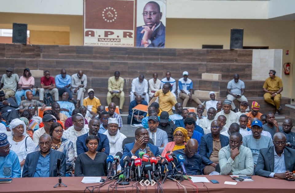 POLÉMIQUE AUTOUR DE LA DETTE CACHÉE : L’Apr contre-attaque et exige la publication des rapports sur la dette publique