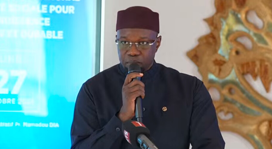 FACE À LA TENSION ET LA PRESSION SOCIALE : Ousmane Sonko annonce une baisse imminente de l’électricité, du gaz et du carburant devant les acteurs sociaux