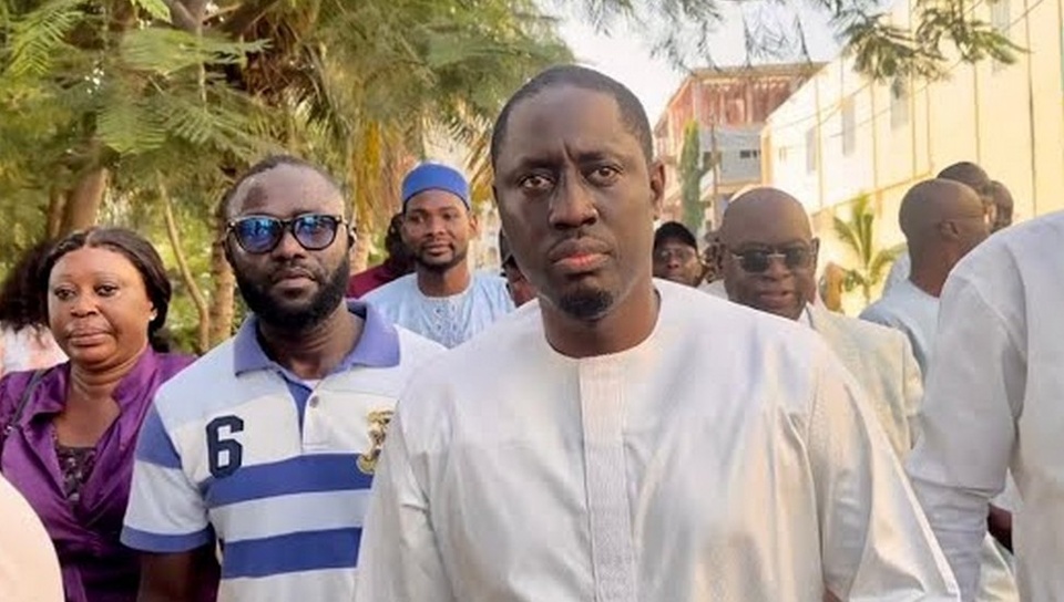 Pape Malick Ndour – les agents de la Dic et son père Pape Malick Ndour – les agents de la Dic et son père