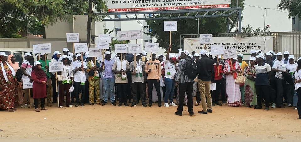 ACTE 2 DE LEUR PLAN D’ACTIONS : En sit-in devant la Dgpjs, les travailleurs en éducation spécialisée de la justice menacent d’intensifier le combat ACTE 2 DE LEUR PLAN D’ACTIONS : En sit-in devant la Dgpjs, les travailleurs en éducation spécialisée de la justice menacent d’intensifier le combat