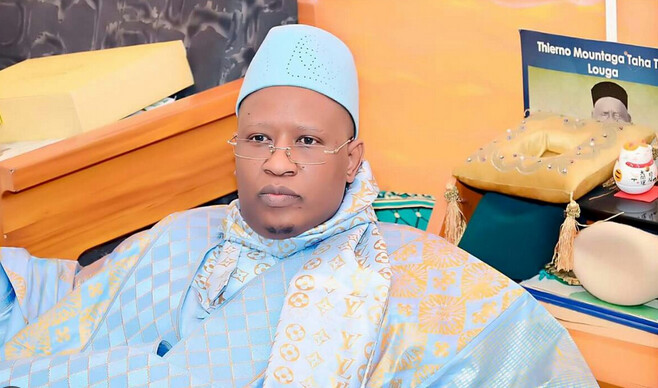 Une forte délégation du Khalife Thierno Bachir Tall, conduite par son fils Cheikh Oumar Tall, rend visite à Farba Ngom