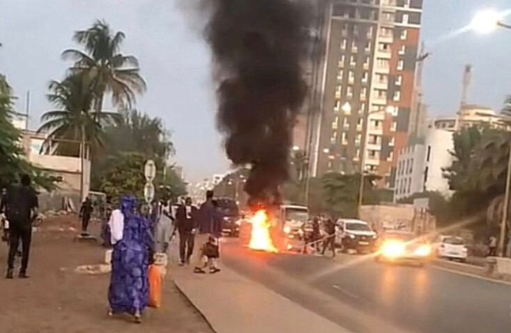 UCAD : Tension au campus Cheikh Anta Diop, les étudiants face aux forces de l’ordre dès l’aube