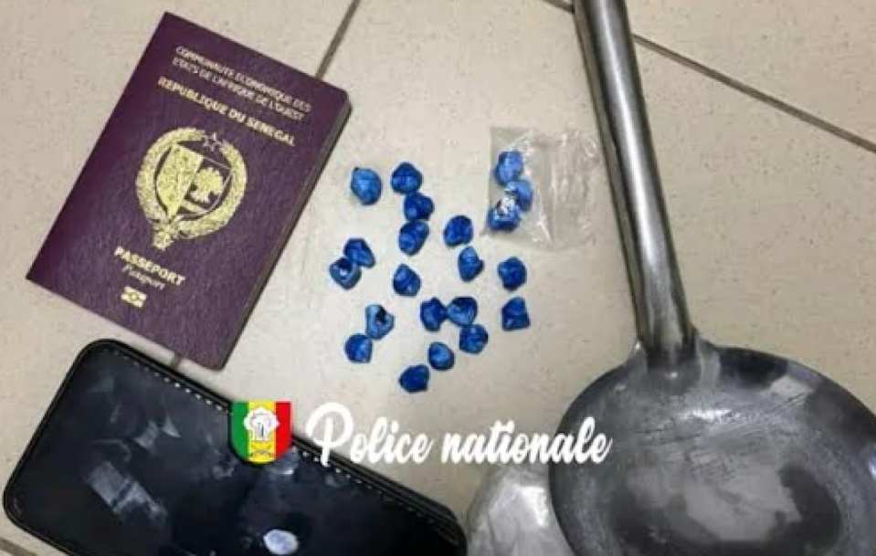 Pikine Icotaf : un individu arrêté par L'Ocrtis avec 21 pierres de crack Pikine Icotaf : un individu arrêté par L'Ocrtis avec 21 pierres de crack