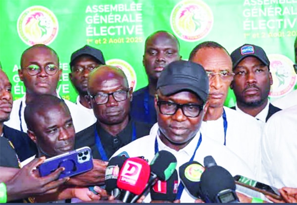 PAIEMENT DUS AUX ARBITRES ET REMBOURSEMENT AUX CLUBS AU TITRE DE LA SAISON 2024-2025 : La Fsf règle plus de 127 millions F Cfa pour apurer ses engagements financiers