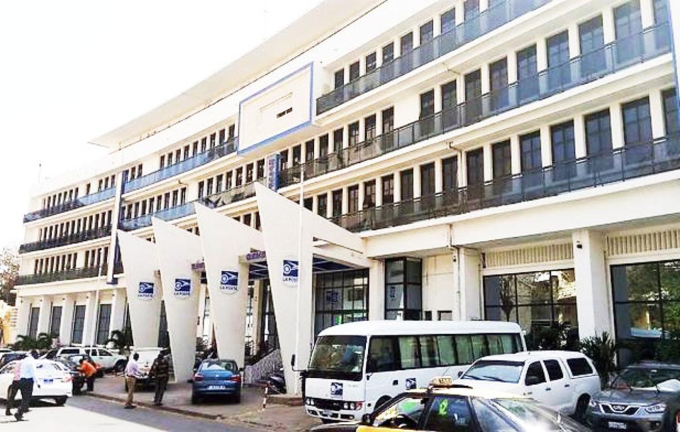 PLAN DE DÉPARTS NÉGOCIÉS DES TRAVAILLEURS DE LA POSTE : Les postiers dénoncent une immixtion abusive” du ministère de tutelle et une “irresponsabilité chronique” de la Direction générale PLAN DE DÉPARTS NÉGOCIÉS DES TRAVAILLEURS DE LA POSTE : Les postiers dénoncent une immixtion abusive” du ministère de tutelle et une “irresponsabilité chronique” de la Direction générale