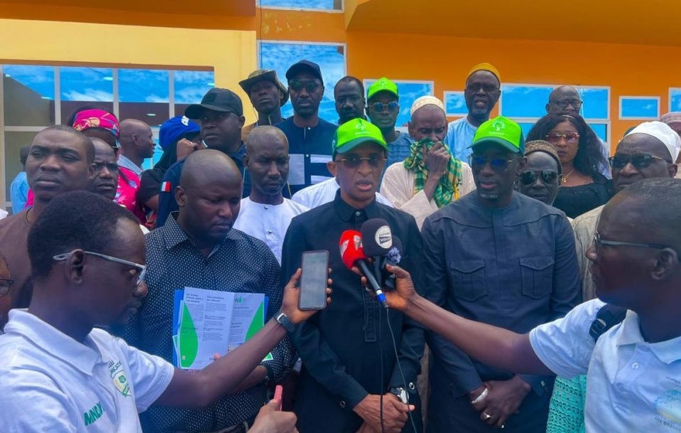 KAFFRINE RENFORCE SA POLITIQUE DE SALUBRITÉ : Le maire Abdoulaye Saydou Sow dote la Sonaged d’une benne-tasseuse neuve