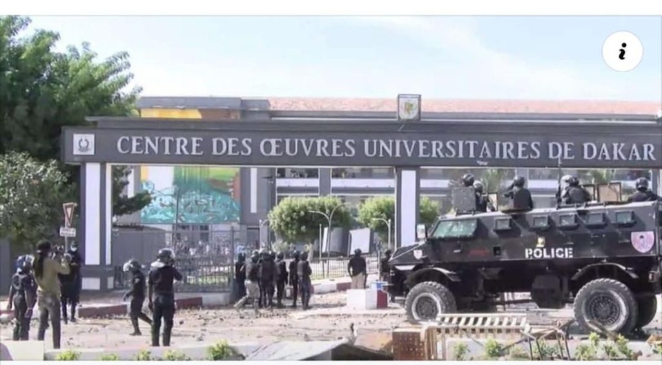 CRISE UNIVERSITAIRE AU SÉNÉGAL : A l’Ucad, le recteur autorisé à ouvrir le campus aux policiers, les étudiants promettent de durcir le «gatsa-gatsa» CRISE UNIVERSITAIRE AU SÉNÉGAL : A l’Ucad, le recteur autorisé à ouvrir le campus aux policiers, les étudiants promettent de durcir le «gatsa-gatsa»