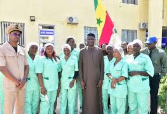 Abass Fall offre à la maternité de l’hôpital Abass Ndao ses indemnités mensuelles de Pca