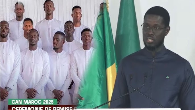 La presse “compressée” au Palais… Diomaye Faye félicite les journalistes