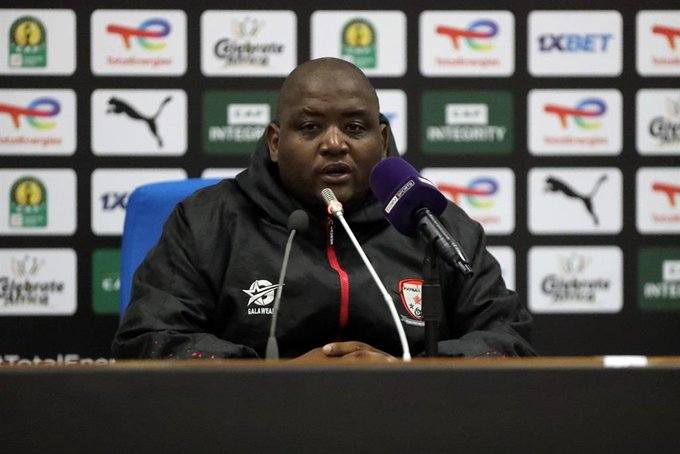 MORENA RAMOREBOLI,  COACH DU BOTSWANA, SEREIN : "L’organisation et la discipline mentale priment sur les noms floqués au dos des maillots"