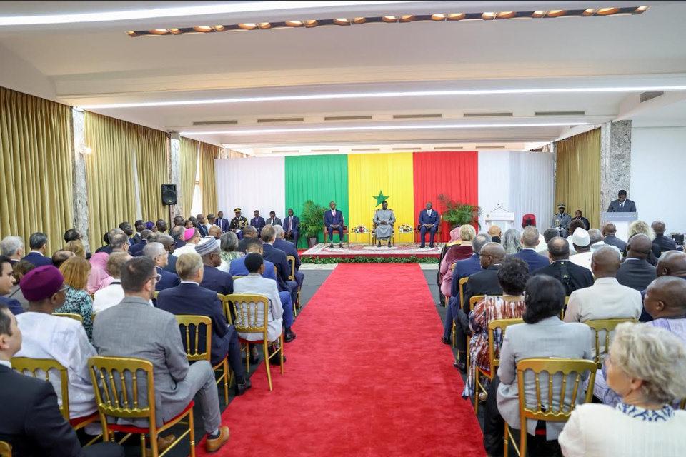 Le président de la République, Bassirou Diomaye Faye, a reçu au palais de la République hier le Corps diplomatique accrédité à Dakar pour les vœux de nouvel an. Le président de la République, Bassirou Diomaye Faye, a reçu au palais de la République hier le Corps diplomatique accrédité à Dakar pour les vœux de nouvel an.