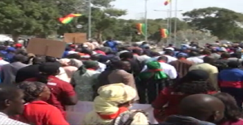 LES ENSEIGNANTS SE REBELLENT À THIÈS : Le G7 bat le macadam et défie l’État