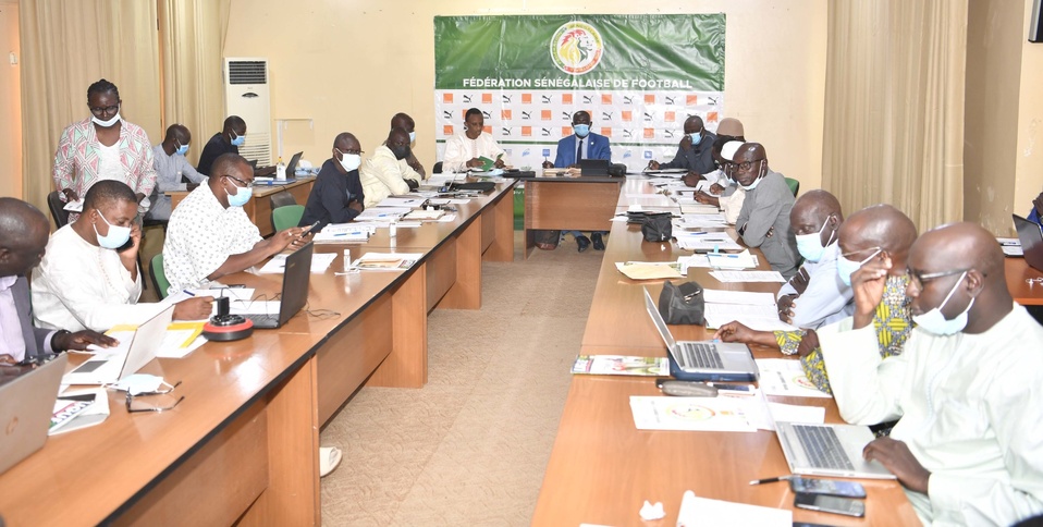 Halte à la dérive punitive : Lettre Ouverte à l’attention de Mesdames et Messieurs les membres de la Commission de discipline de la Confédération Africaine de Football (CAF). Halte à la dérive punitive : Lettre Ouverte à l’attention de Mesdames et Messieurs les membres de la Commission de discipline de la Confédération Africaine de Football (CAF).