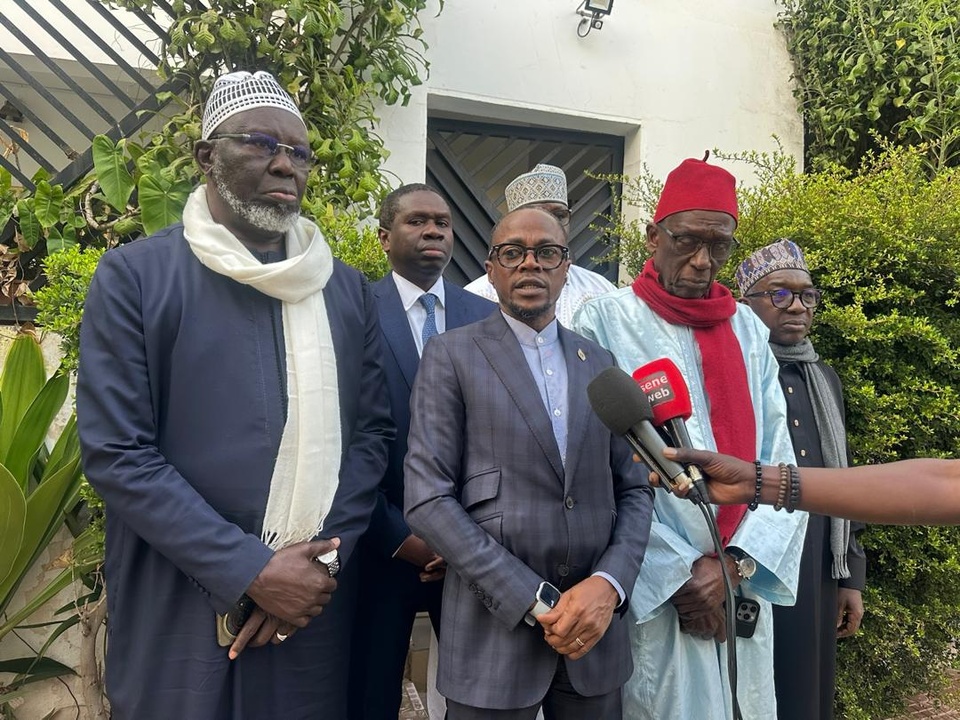 SOUTIEN POUR L’ANCIEN PRÉSIDENT DU GROUPE PARLEMENTAIRE LIBÉRAL : Doudou Wade a reçu la visite d’une délégation d’anciens présidents de groupe parlementaire SOUTIEN POUR L’ANCIEN PRÉSIDENT DU GROUPE PARLEMENTAIRE LIBÉRAL : Doudou Wade a reçu la visite d’une délégation d’anciens présidents de groupe parlementaire