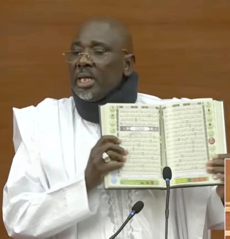 LEVÉE DE L’IMMUNITÉ PARLEMENTAIRE DU DÉPUTÉ-MAIRE DE AGNAM : Farba Ngom brandit le Coran et démonte la procédure LEVÉE DE L’IMMUNITÉ PARLEMENTAIRE DU DÉPUTÉ-MAIRE DE AGNAM : Farba Ngom brandit le Coran et démonte la procédure