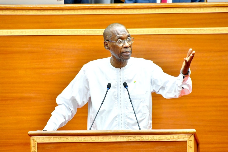 ABSENCES D'AVOCATS DANS LES CONSULATS, PROBLÈME DE PAPIERS, DES SUPPORTERS, MACKY... : Les députés se déchaînent devant Cheikh Niang ABSENCES D'AVOCATS DANS LES CONSULATS, PROBLÈME DE PAPIERS, DES SUPPORTERS, MACKY... : Les députés se déchaînent devant Cheikh Niang
