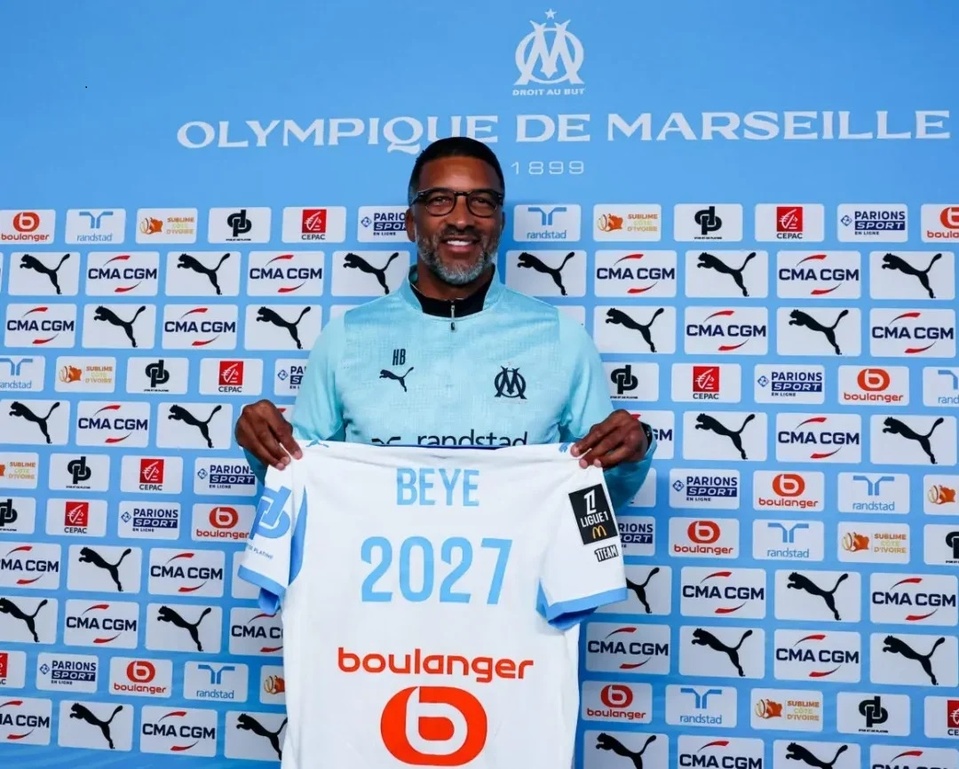 Première victoire d’Habib Beye avec Marseille, qui renverse Lyon au terme d’un «Olympico» dingue Première victoire d’Habib Beye avec Marseille, qui renverse Lyon au terme d’un «Olympico» dingue