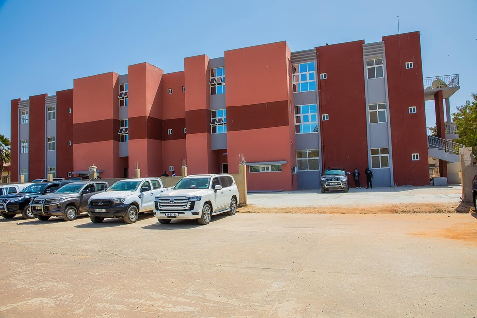 Nomination de Alé Badara Bâ au poste de Pca de l’hôpital de Pikine fait rigoler à l’aéroport Nomination de Alé Badara Bâ au poste de Pca de l’hôpital de Pikine fait rigoler à l’aéroport