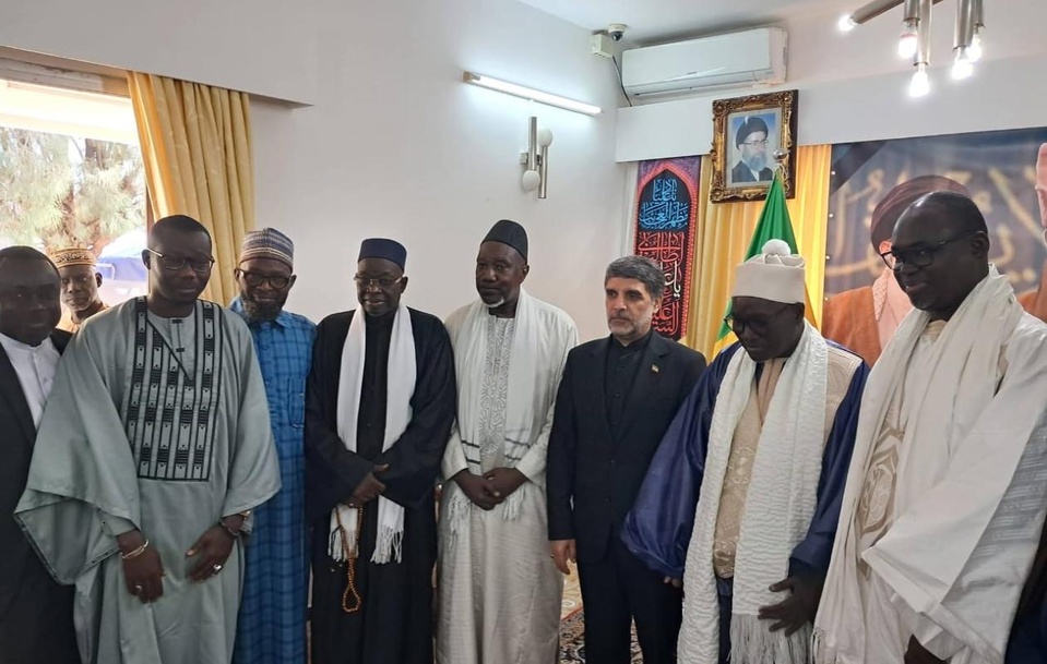 Condoléances au peuple Iranien : Serigne Mountakha envoie une délégation à l'ambassade Condoléances au peuple Iranien : Serigne Mountakha envoie une délégation à l'ambassade
