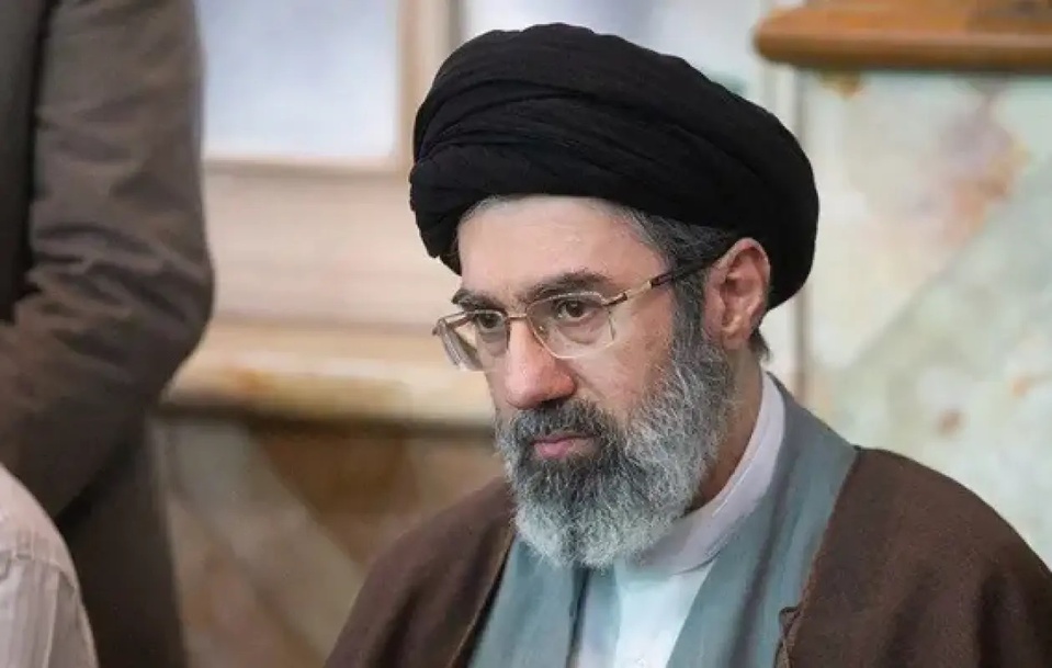 L'ayatollah Seyyed Mojtaba Khamenei élu chef suprême de l'Iran L'ayatollah Seyyed Mojtaba Khamenei élu chef suprême de l'Iran