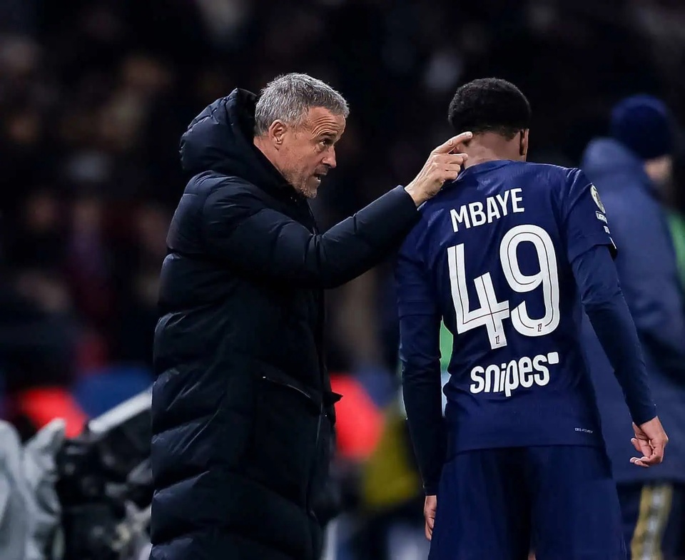 PSG – Luis Enrique : « j’espère que Ibrahim Mbaye va montrer la même qualité aussi à Paris » PSG – Luis Enrique : « j’espère que Ibrahim Mbaye va montrer la même qualité aussi à Paris »