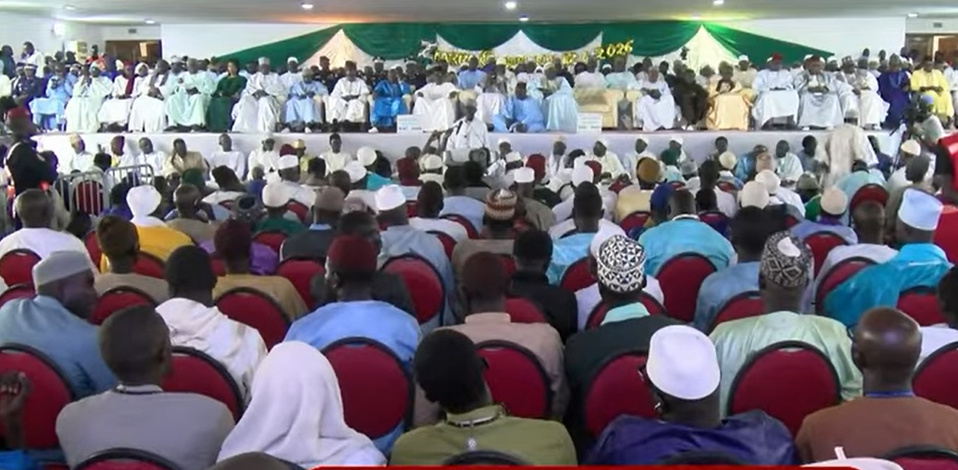 MESSAGE DE SERIGNE BABACAR SY MANSOUR A LA ZIARA GENERALE « Jamais le Sénégal n’est tombé aussi bas dans la déperdition des mœurs en vivant comme des animaux » MESSAGE DE SERIGNE BABACAR SY MANSOUR A LA ZIARA GENERALE « Jamais le Sénégal n’est tombé aussi bas dans la déperdition des mœurs en vivant comme des animaux »