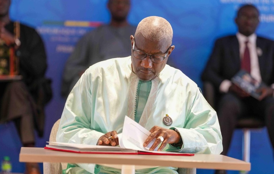 MODY GUIRO LIVRE DES STATS ALARMANTS LIÉES AUX RISQUES PROFESSIONNELS : 3 millions de décès par an dans le monde, une couverture de la santé au travail faible (15,7%) en Afrique subsaharienne MODY GUIRO LIVRE DES STATS ALARMANTS LIÉES AUX RISQUES PROFESSIONNELS : 3 millions de décès par an dans le monde, une couverture de la santé au travail faible (15,7%) en Afrique subsaharienne