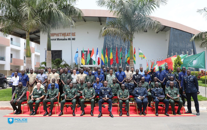 Migration irrégulière : la Police nationale sénégalaise expose sa stratégie devant les élites militaires
