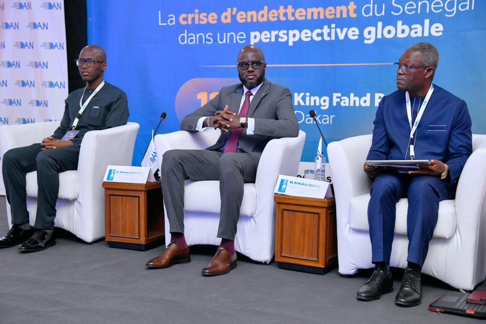 Titre : El Malick Ndiaye, président de l'Assemblée nationale : "la restructuration n'est pas l'option retenue par le Sénégal" Titre : El Malick Ndiaye, président de l'Assemblée nationale : "la restructuration n'est pas l'option retenue par le Sénégal"