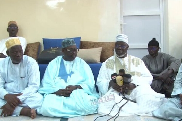 VISITE DE LA CONVERGENCE CITOYENNE A TIVAOUANE : Sidy Ahmed Sy Dabakh bénit, prie et accompagne la candidature de Macky Sall