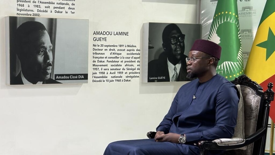 CONSEIL CONSITUTTIONNEL, DETTE, UCAD, LOI SUR L’HOMOSEXUALITÉ… Ce que les Sénégalais n’ont pas entendu dans l’interview de Sonko à RFI et France 24