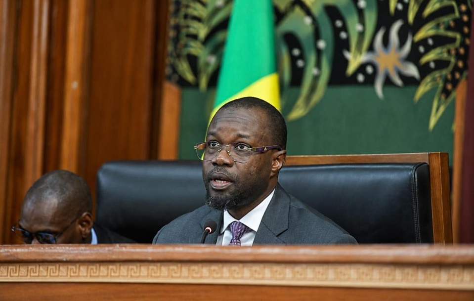 PROPOSITION DE LOI PORTANT RÉVISION DE LA CONSTITUTION : Les députés de SONKO vont plus loin que Diomaye Faye en gonflant les prérogatives du Premier ministre PROPOSITION DE LOI PORTANT RÉVISION DE LA CONSTITUTION : Les députés de SONKO vont plus loin que Diomaye Faye en gonflant les prérogatives du Premier ministre