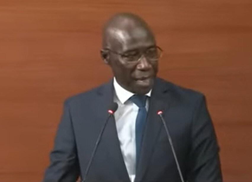 REVISION CONSTITUTIONNELLE : Me Moussa Sarr brandit le mécanisme du vote bloqué avec l’article 82 de la Constitution et se fait éconduire par Sonko