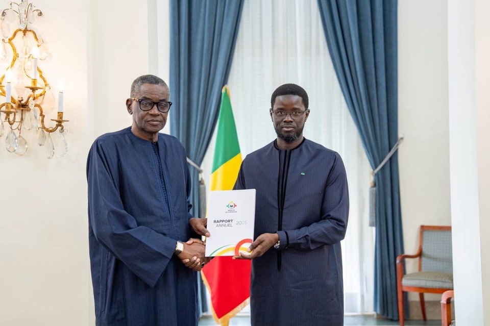 DEMBA KANDJI PRESENTE SON RAPPORT ANNUEL 2025 : Diomaye Faye approuve les 26 recommandations du Médiateur DEMBA KANDJI PRESENTE SON RAPPORT ANNUEL 2025 : Diomaye Faye approuve les 26 recommandations du Médiateur