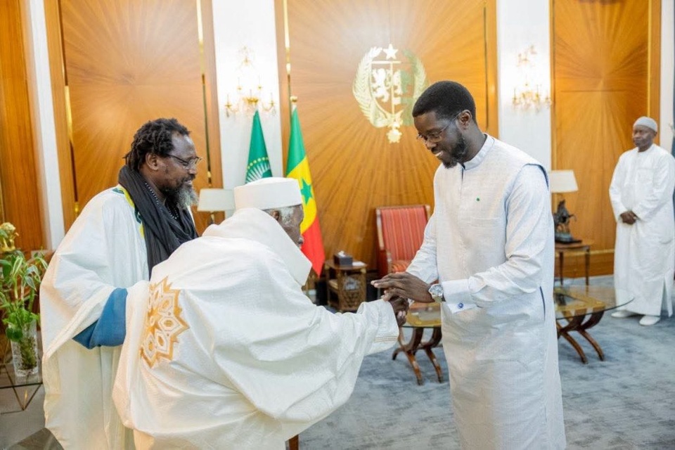 Diomaye a reçu le khalife général de Darou Salam Chérif, dans le département de Bignona
