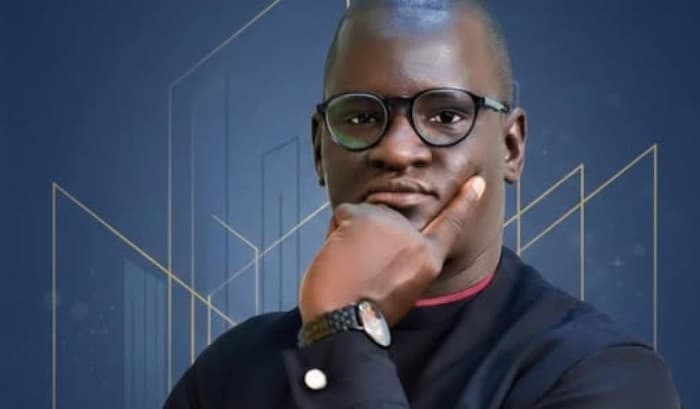 Pape Abdourahmane Dabo Directeur général de la Sn-Hlm assume son choix de travailler aux côtés de Mimi et du Président Faye.