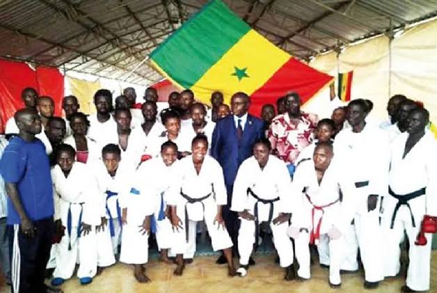 SCANDALE DANS LE KARATÉ SÉNÉGALAIS : Abandonné par sa fédération, le N°3 mondial Mouhamed Bachir Touré piégé à Dakar
