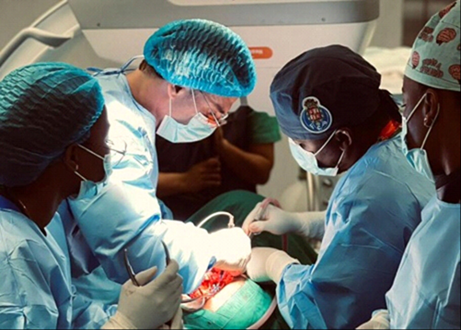 LONASE – AUDIT DU PERSONNEL : Deux agents exerçaient comme médecin et infirmier sans les diplômes et titres requis