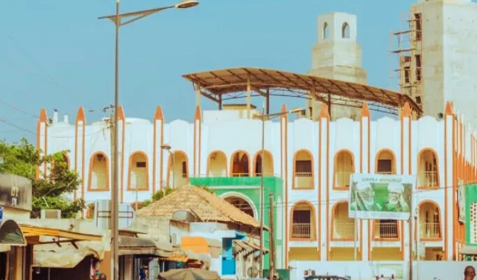 Alioune Ndoye et la mairie de Dakar-Plateau offrent 100 millions pour la reconstruction de la Grande Mosquée de Elhadj Omar Foutiyou Tall