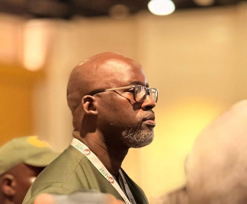 Fadilou Keita échappe de peu à des huées
